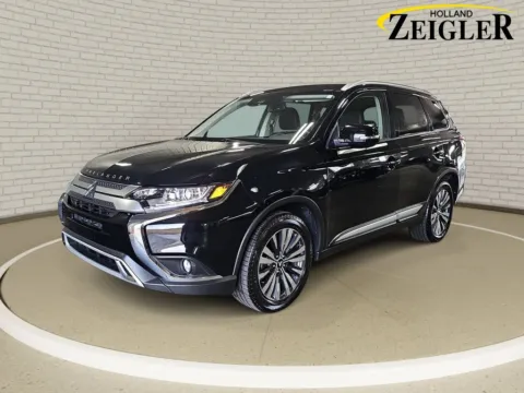 Black 2020 Mitsubishi Outlander SEL for sale in Holland, MI