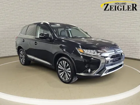 Another view of 2020 Mitsubishi Outlander SEL for sale in Holland, MI at Zeigler Kia of Holland