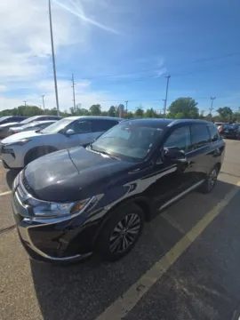 Another view of 2020 Mitsubishi Outlander SEL for sale in Holland, MI at Zeigler Kia of Holland
