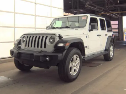 White 2022 Jeep Wrangler Unlimited Sport S for sale in Holland, MI