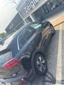 More photos of 2021 Kia Niro LXS at Zeigler Kia of Holland, MI