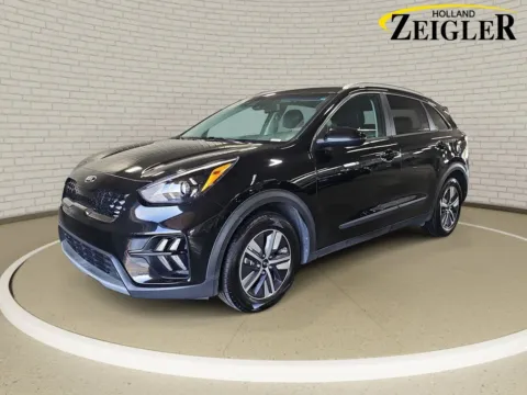 Black 2021 Kia Niro LXS for sale in Holland, MI