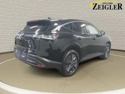 More photos of 2025 Nissan Murano SL at Zeigler Kia of Holland, MI