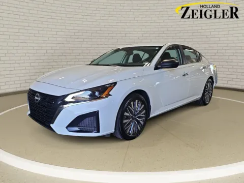 White 2025 Nissan Altima 2.5 SV for sale in Holland, MI