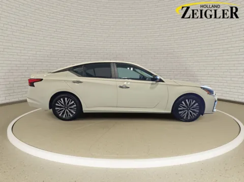More photos of 2025 Nissan Altima 2.5 SV at Zeigler Kia of Holland, MI