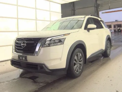 More photos of 2024 Nissan Pathfinder SV at Zeigler Kia of Holland, MI