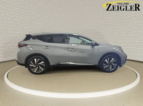 More photos of 2023 Nissan Murano SL at Zeigler Kia of Holland, MI