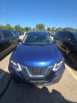 Another view of 2017 Nissan Rogue SL for sale in Holland, MI at Zeigler Kia of Holland