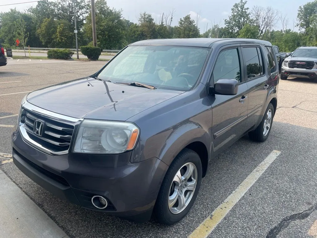 Gray 2015 Honda Pilot EX for sale in Holland, MI
