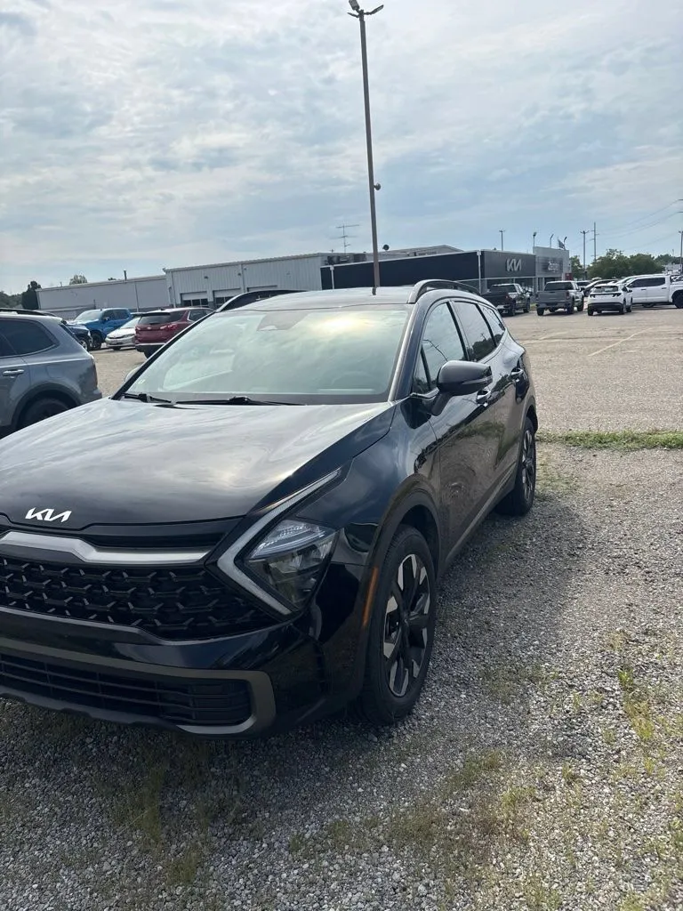 Black 2023 Kia Sportage X-Line for sale in Holland, MI