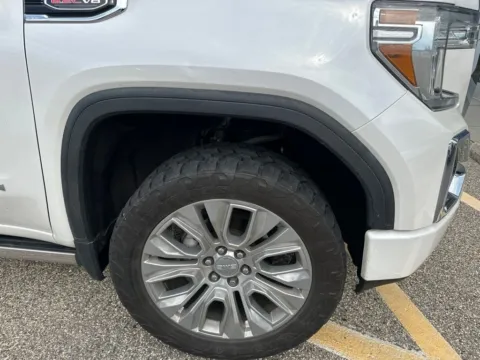 More photos of 2020 GMC Sierra 1500 Denali at Zeigler Kia of Holland, MI