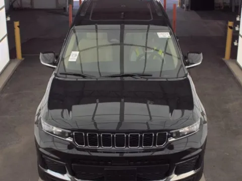 Photos of 2022 Jeep Grand Cherokee L Limited for sale in Holland, MI at Zeigler Kia of Holland