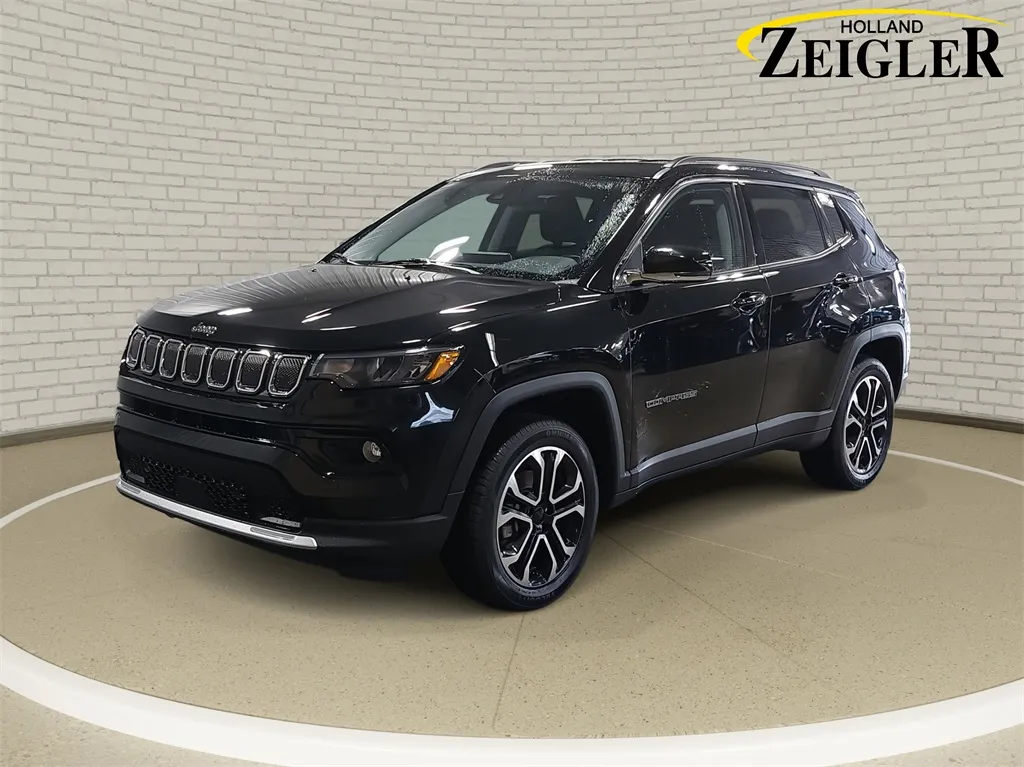 Black 2022 Jeep Compass Limited for sale in Holland, MI