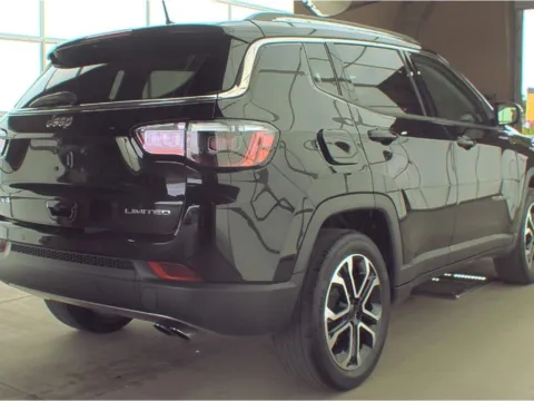 More photos of 2022 Jeep Compass Limited at Zeigler Kia of Holland, MI