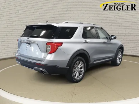 More photos of 2022 Ford Explorer Limited at Zeigler Kia of Holland, MI