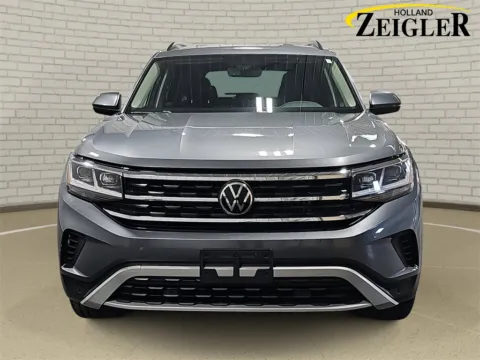 Photos of 2022 Volkswagen Atlas 3.6L V6 SE w/Technology for sale in Holland, MI at Zeigler Kia of Holland