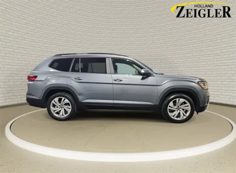 More photos of 2022 Volkswagen Atlas 3.6L V6 SE w/Technology at Zeigler Kia of Holland, MI