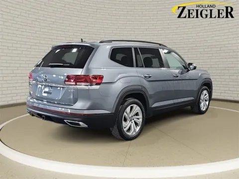 More photos of 2022 Volkswagen Atlas 3.6L V6 SE w/Technology at Zeigler Kia of Holland, MI