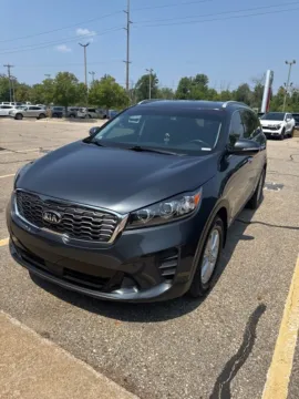 Gray 2020 Kia Sorento LX for sale in Holland, MI