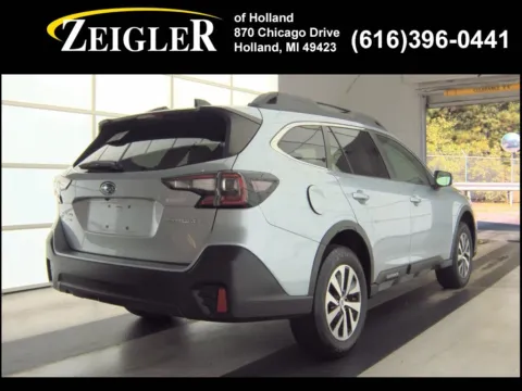 More photos of 2022 Subaru Outback Premium at Zeigler Kia of Holland, MI
