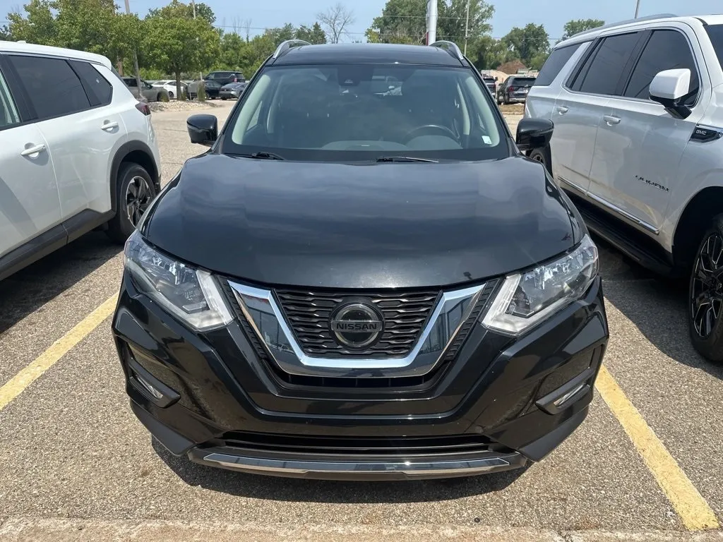 Black 2020 Nissan Rogue SV for sale in Holland, MI