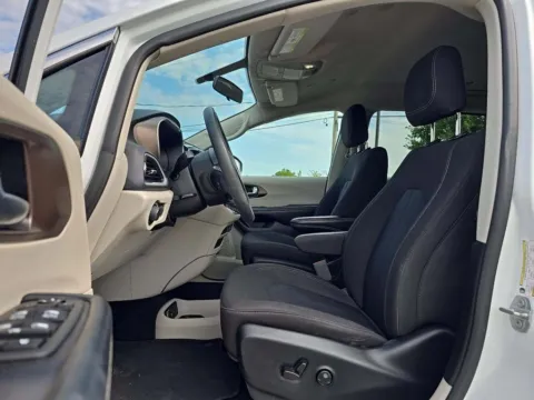 More photos of 2022 Chrysler Voyager LX at Zeigler Kia of Holland, MI
