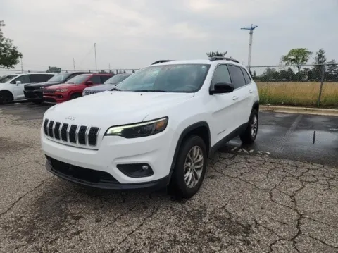 White 2022 Jeep Cherokee Latitude Lux for sale in Holland, MI