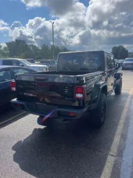 More photos of 2021 Jeep Gladiator Willys at Zeigler Kia of Holland, MI