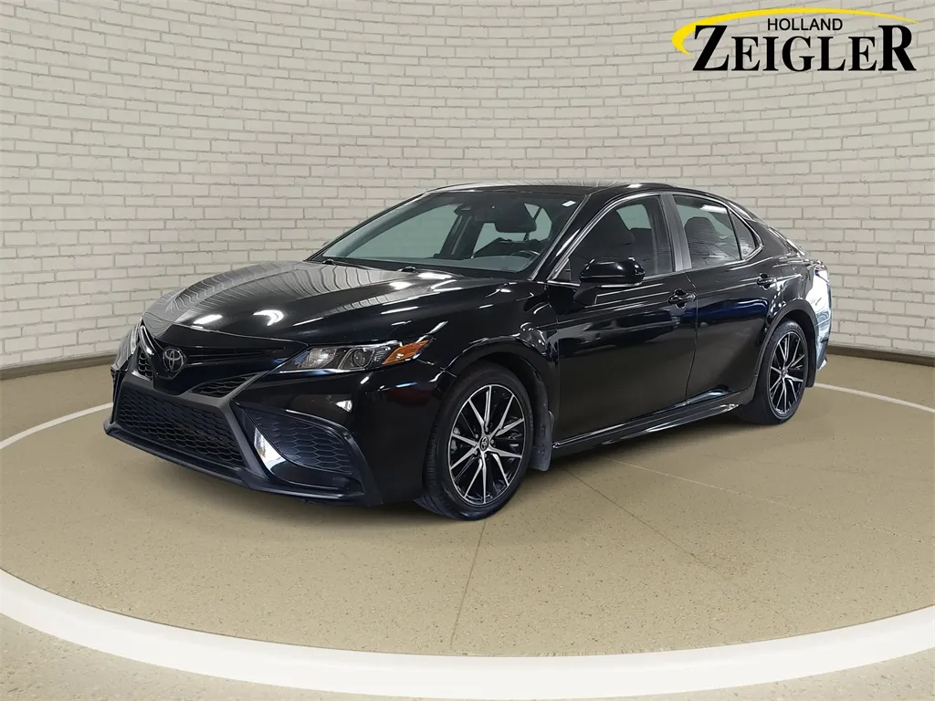 2023 Toyota Camry SE for sale in Holland, MI