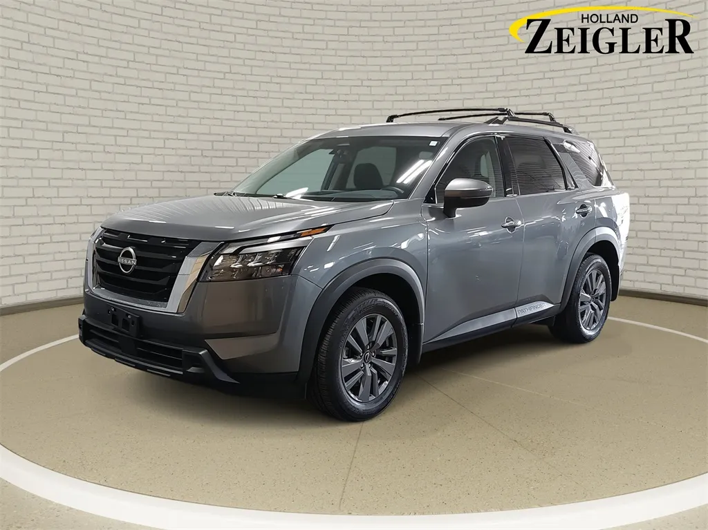 2024 Nissan Pathfinder SV for sale in Holland, MI