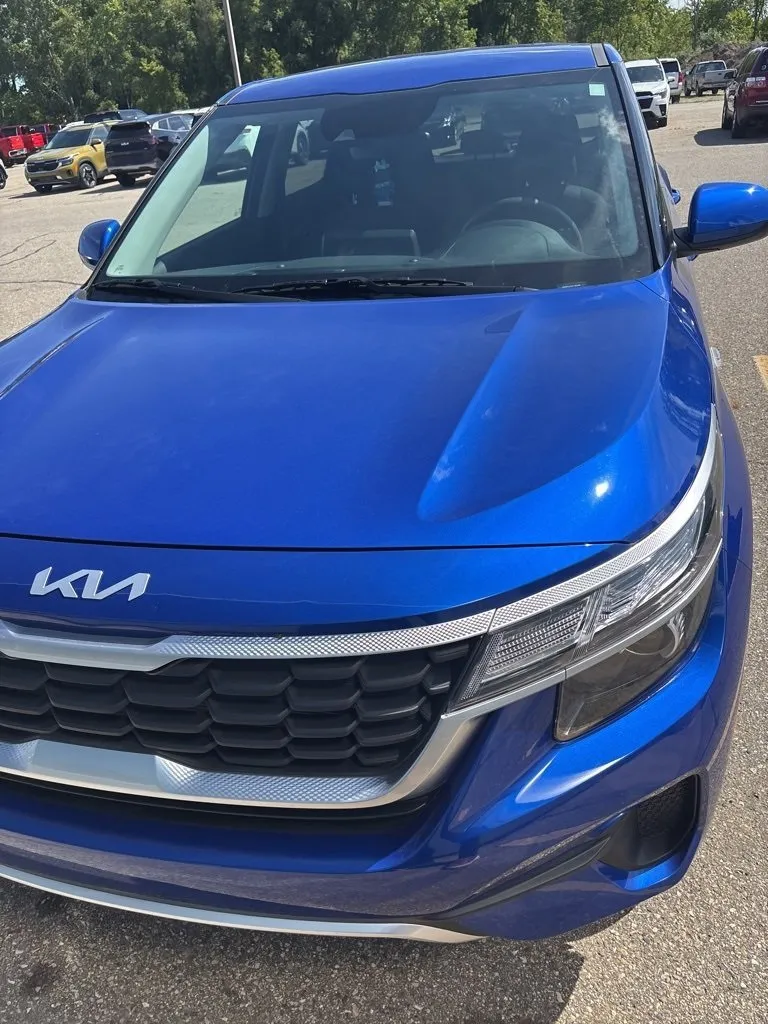 Blue 2023 Kia Seltos LX for sale in Holland, MI
