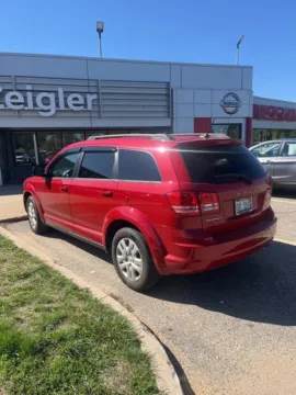 More photos of 2016 Dodge Journey SE at Zeigler Kia of Holland, MI