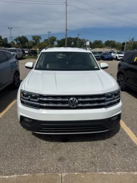 Photos of 2020 Volkswagen Atlas 3.6L V6 SE for sale in Holland, MI at Zeigler Kia of Holland