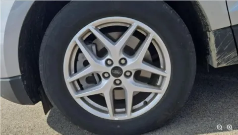 More photos of 2024 Ford Edge SEL at Zeigler Kia of Holland, MI