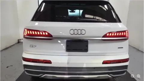 Another view of 2022 Audi Q7 45 Premium for sale in Holland, MI at Zeigler Kia of Holland