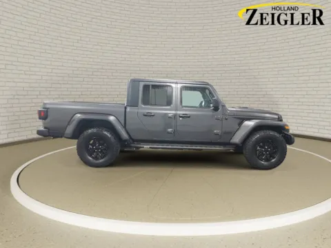 More photos of 2022 Jeep Gladiator Altitude at Zeigler Kia of Holland, MI