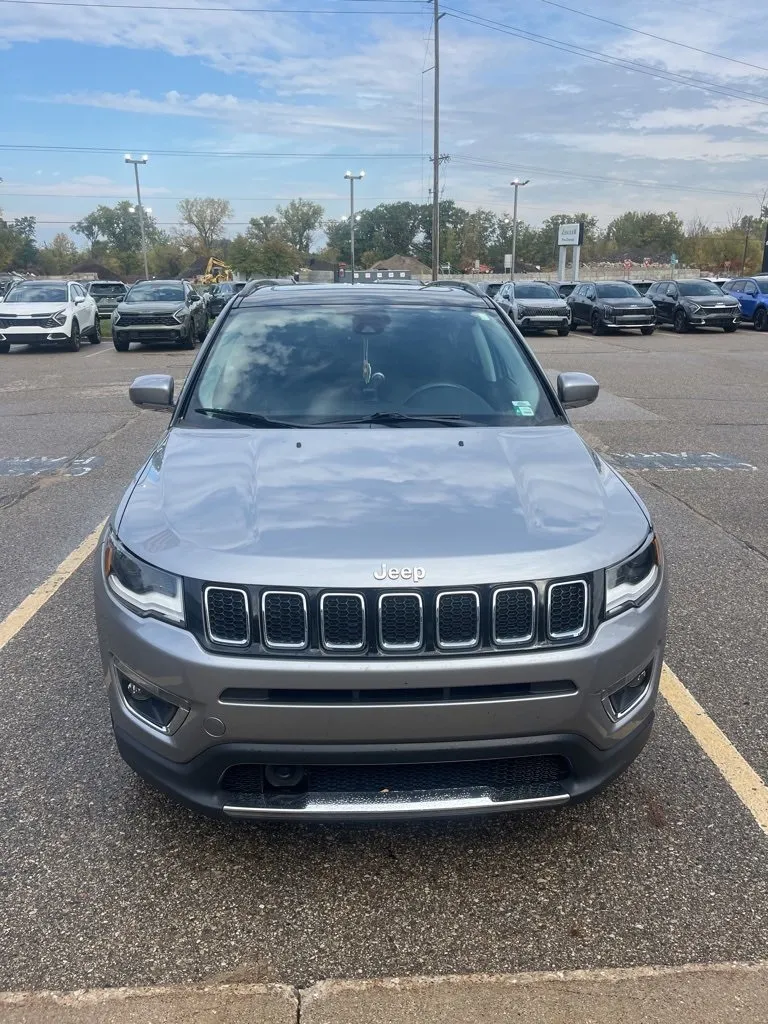 Silver 2018 Jeep Compass Limited for sale in Holland, MI