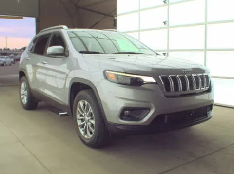 More photos of 2021 Jeep Cherokee Latitude Lux at Zeigler Kia of Holland, MI