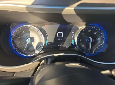 More photos of 2025 Chrysler Pacifica Select at Zeigler Kia of Holland, MI