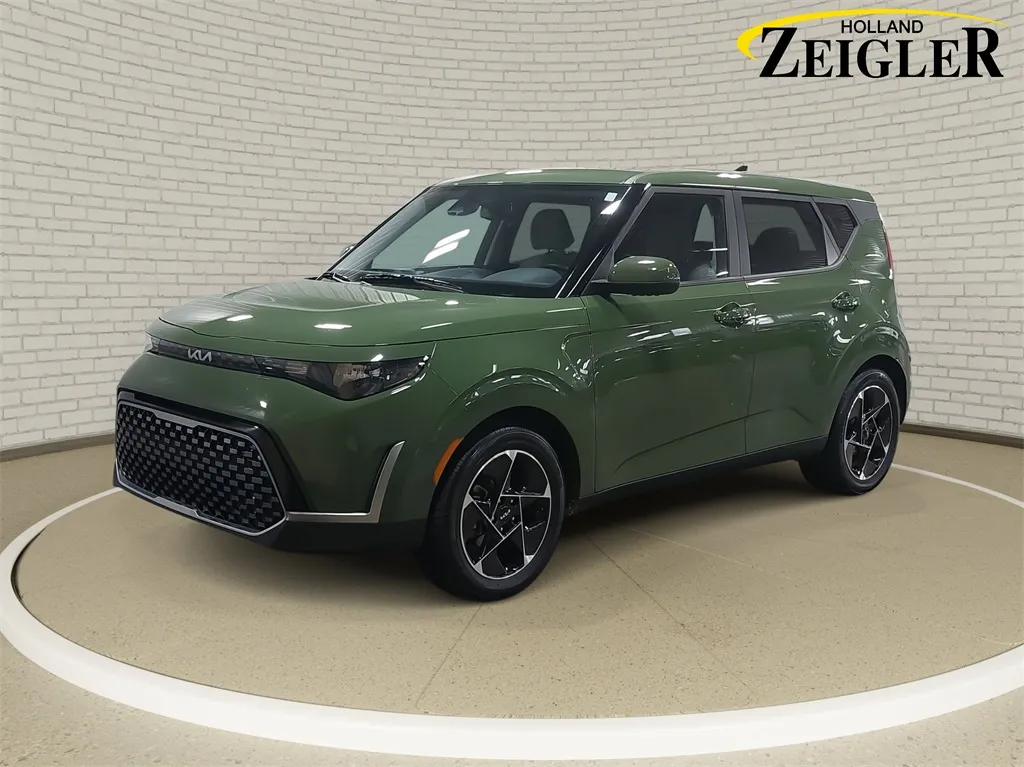 Green 2023 Kia Soul EX for sale in Holland, MI
