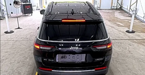 More photos of 2022 Jeep Grand Cherokee L Limited at Zeigler Kia of Holland, MI