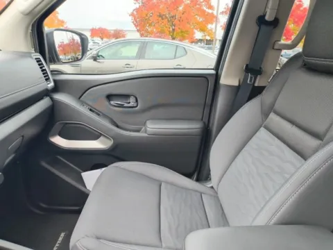 Photos of 2024 Nissan Frontier SV for sale in Holland, MI at Zeigler Nissan of Holland