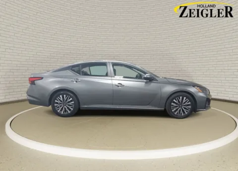 More photos of 2023 Nissan Altima 2.5 SV at Zeigler Nissan of Holland, MI