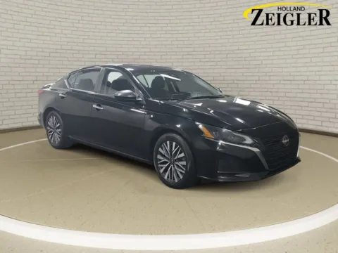 Another view of 2024 Nissan Altima 2.5 SV for sale in Holland, MI at Zeigler Nissan of Holland