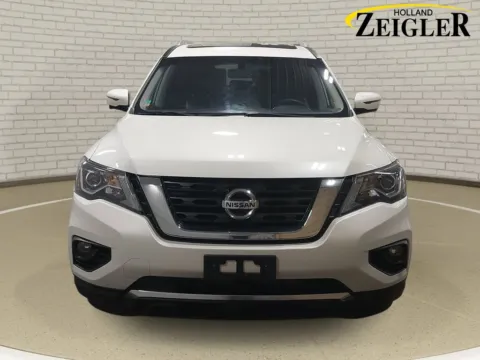 Photos of 2019 Nissan Pathfinder SL for sale in Holland, MI at Zeigler Nissan of Holland