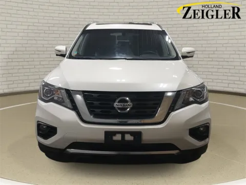 Photos of 2019 Nissan Pathfinder SL for sale in Holland, MI at Zeigler Nissan of Holland
