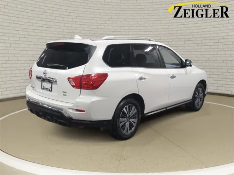 More photos of 2019 Nissan Pathfinder SL at Zeigler Nissan of Holland, MI