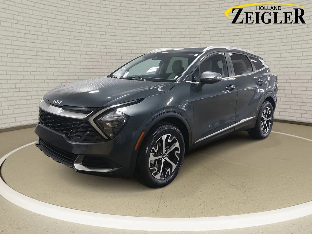 2023 Kia Sportage EX for sale in Holland, MI