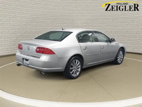 More photos of 2006 Buick Lucerne CXS at Zeigler Nissan of Holland, MI