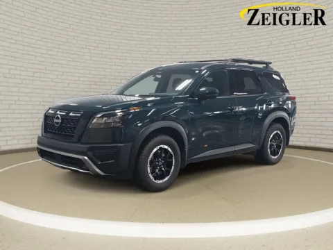 Black 2025 Nissan Pathfinder Rock Creek for sale in Holland, MI